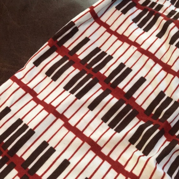 LuLaRoe Leggings - Picture 2 of 2